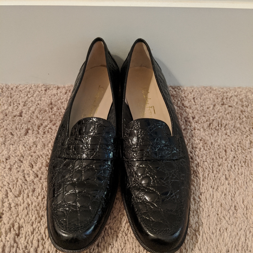 Salvatore Ferragamo boutique loafer
